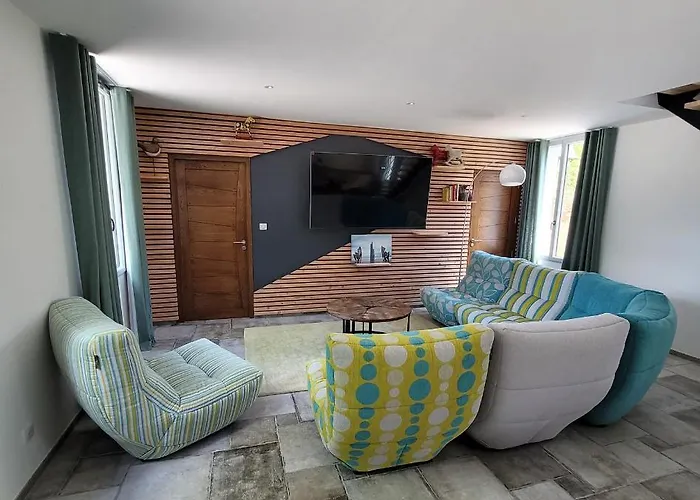 Le Lavoir Classe 5***** Centre 9 Personnes * バイユー