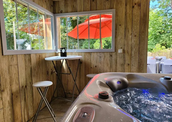 Le Lavoir Classe 5***** Centre 9 Personnes * バイユー